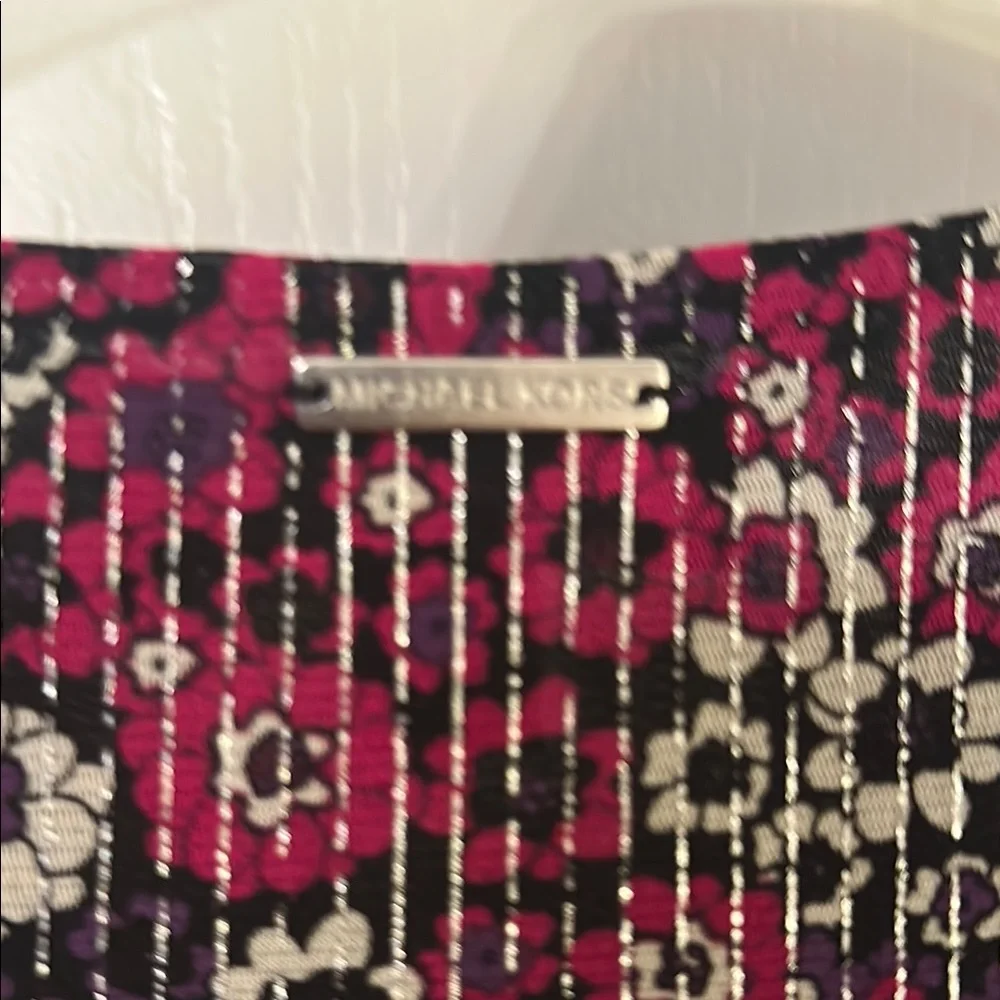 Floral Michael Kors V-Neck Dress - Picture 6 of 12